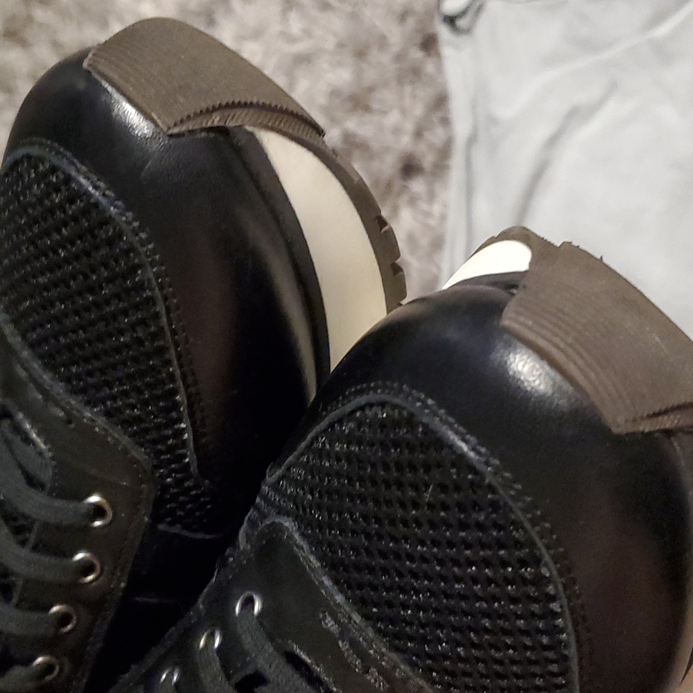 FENDI leather sneakers - Picture 9 of 9